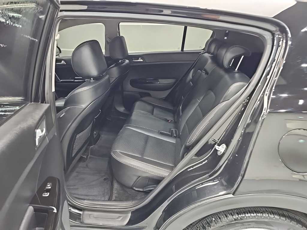 Kia Sportage — photo 12