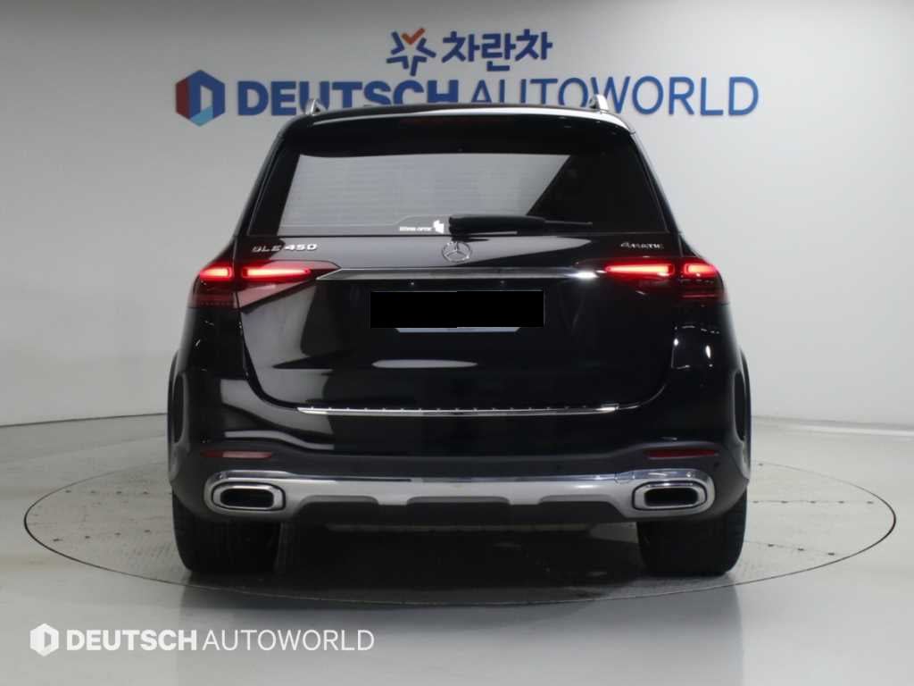 Mercedes-Benz GLE-Class — photo 04
