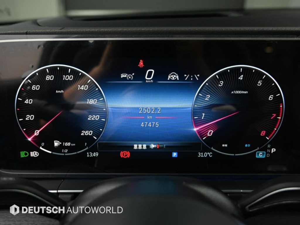 Mercedes-Benz GLE-Class — photo 08