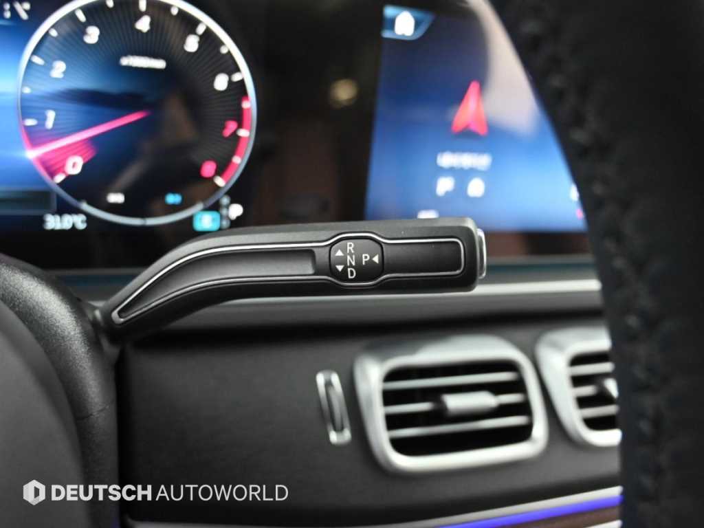 Mercedes-Benz GLE-Class — photo 09