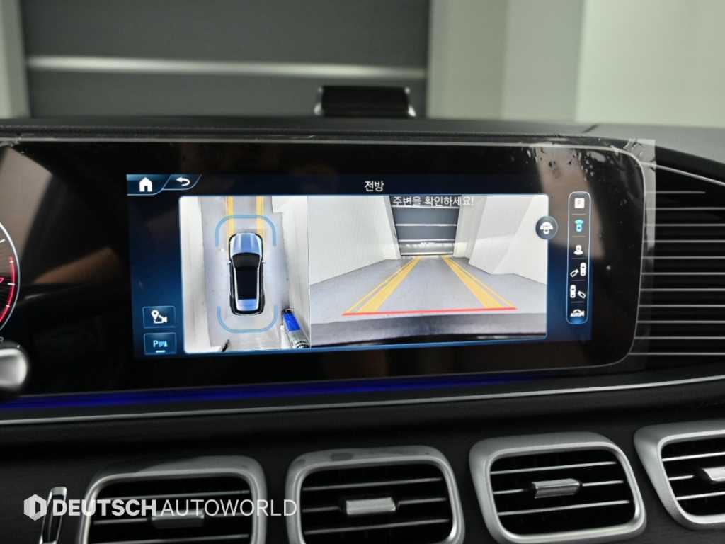 Mercedes-Benz GLE-Class — photo 15