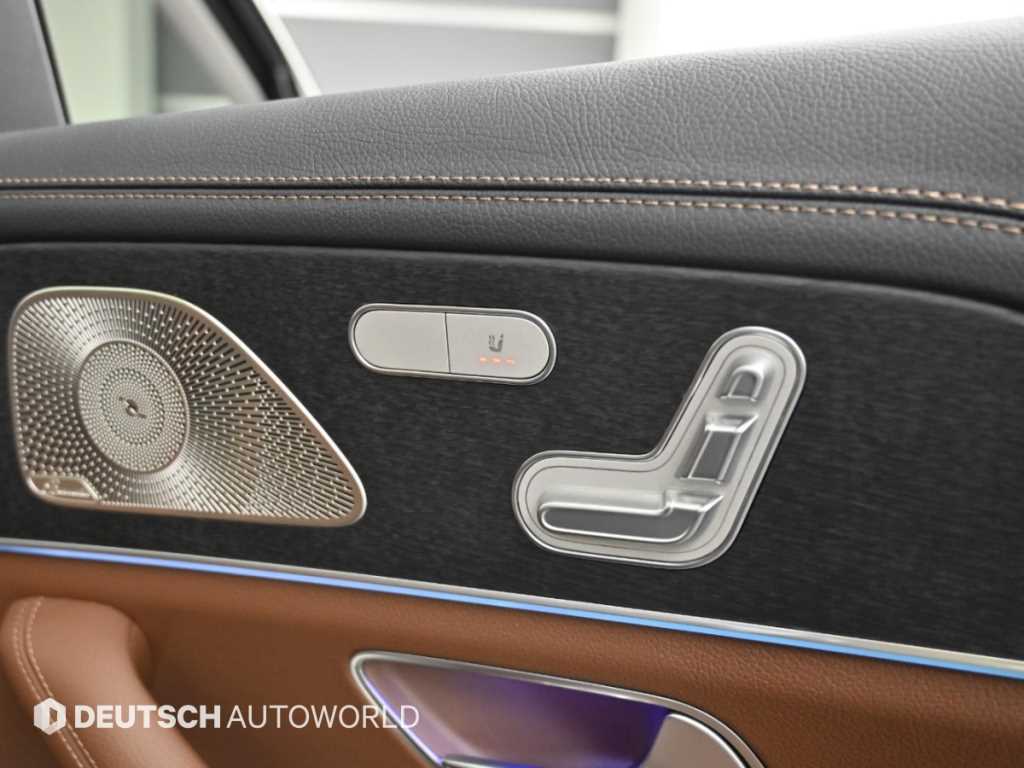 Mercedes-Benz GLE-Class — photo 16