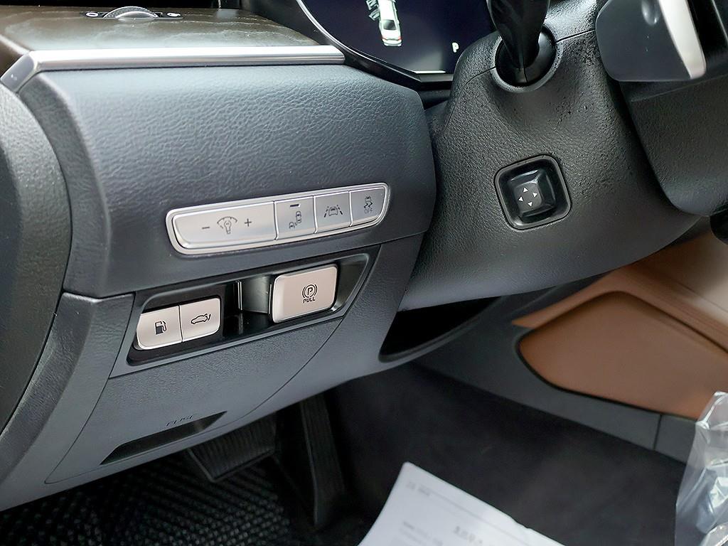 Kia K9 — photo 15