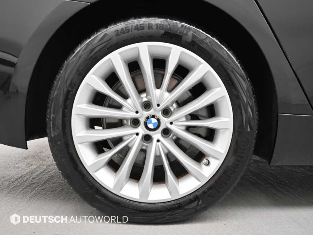 BMW 5-Series — photo 05