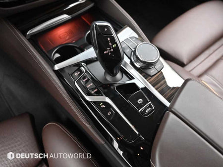 BMW 5-Series — photo 09