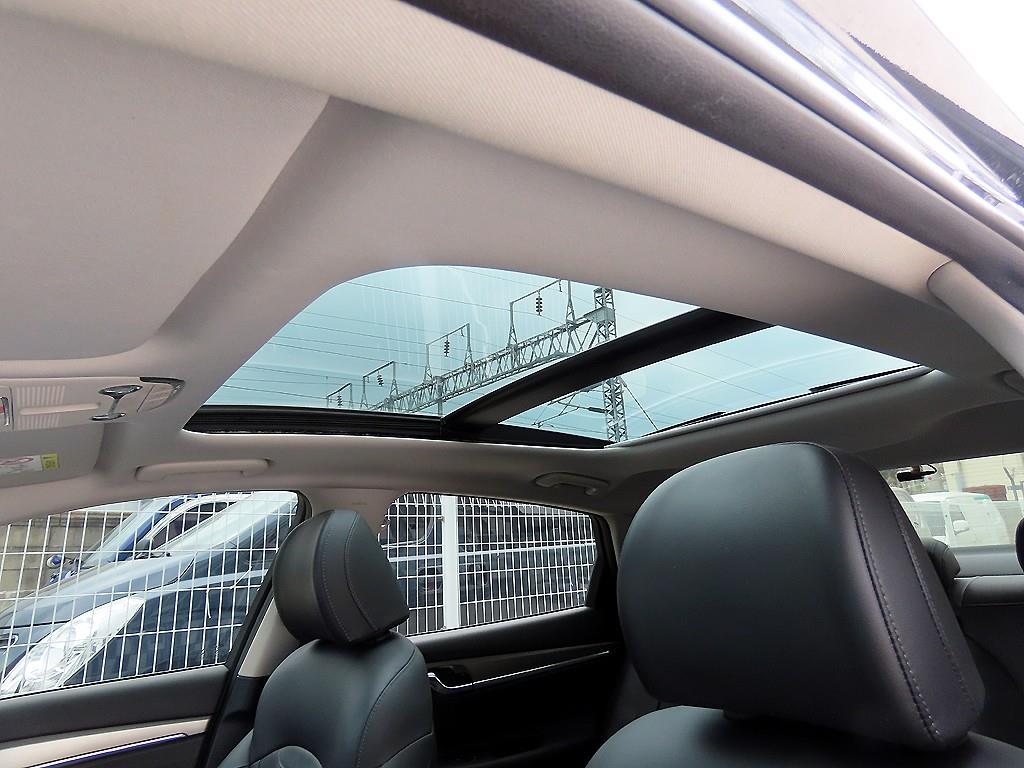 Hyundai Grandeur — photo 16