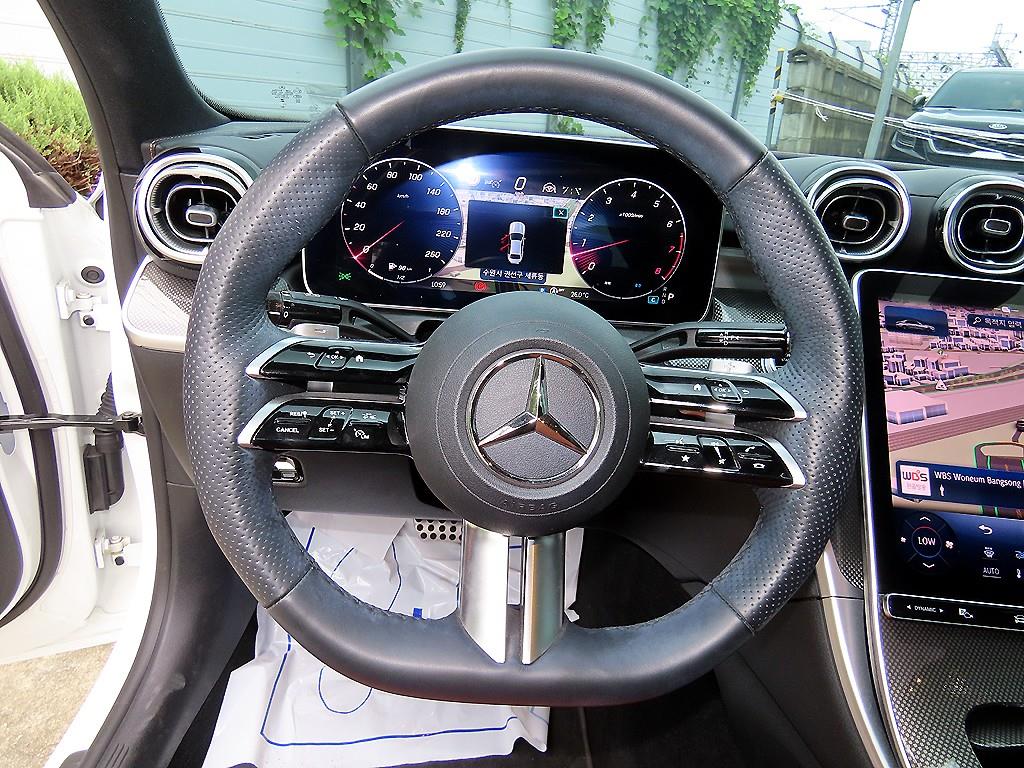 Mercedes-Benz C-Class — photo 08