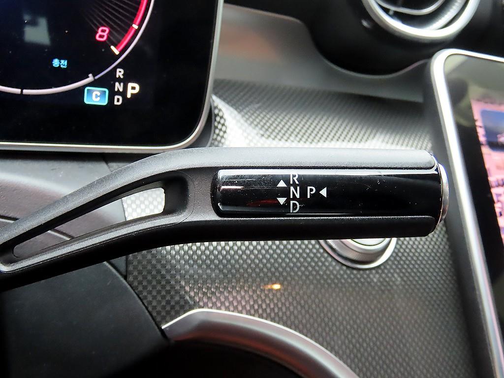 Mercedes-Benz C-Class — photo 11