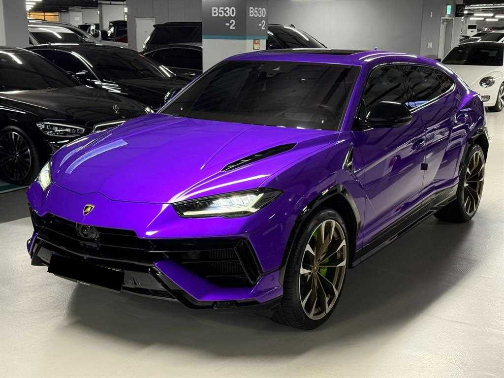 Lamborghini Urus — photo 05