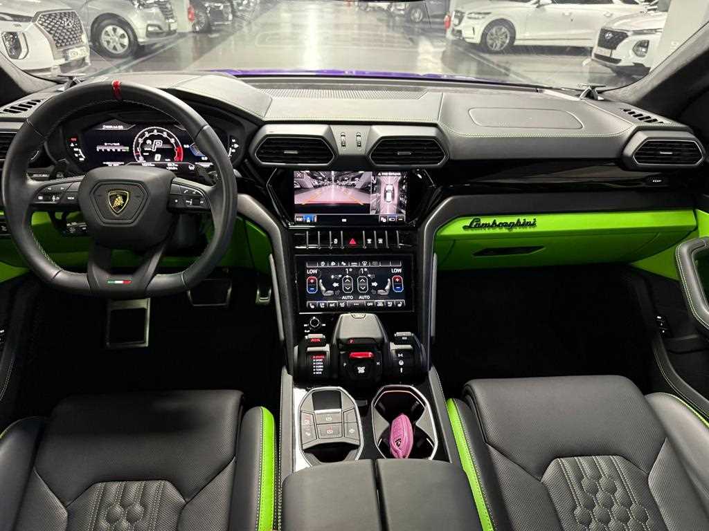 Lamborghini Urus — photo 09