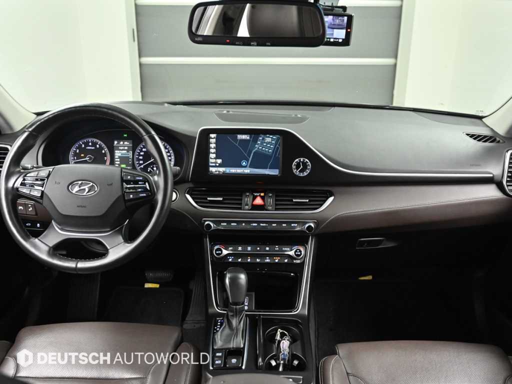 Hyundai Grandeur — photo 08