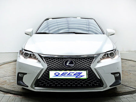 Lexus CT200h — photo 01