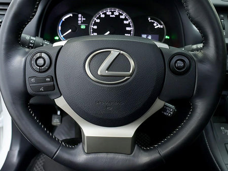 Lexus CT200h — photo 15
