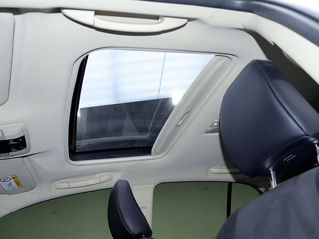Lexus CT200h — photo 16