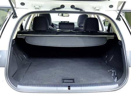 Lexus CT200h — photo 17
