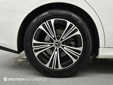 Mercedes-Benz E-Class — photo 05
