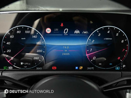 Mercedes-Benz E-Class — photo 08