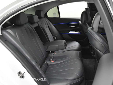 Mercedes-Benz E-Class — photo 12