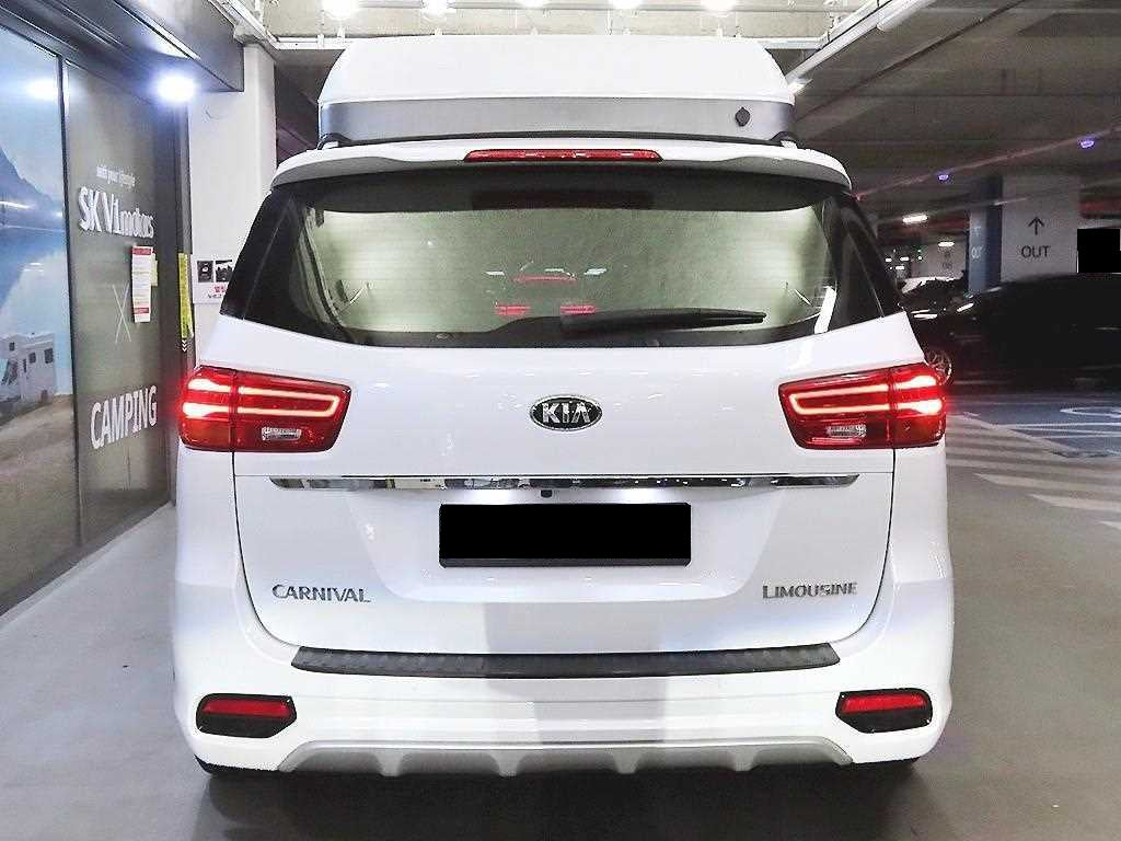 Kia Carnival — photo 05
