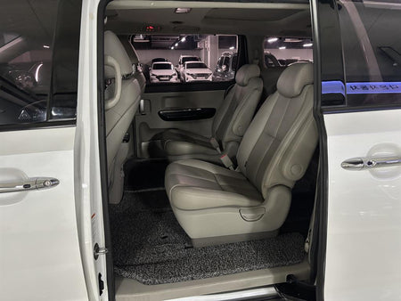 Kia Carnival — photo 08
