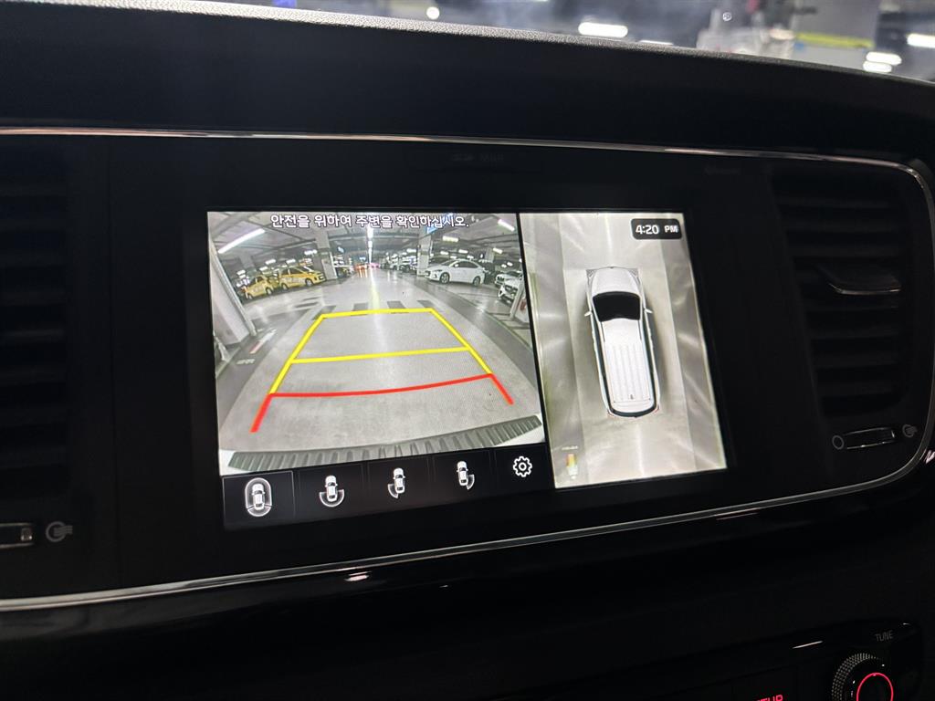 Kia Carnival — photo 12