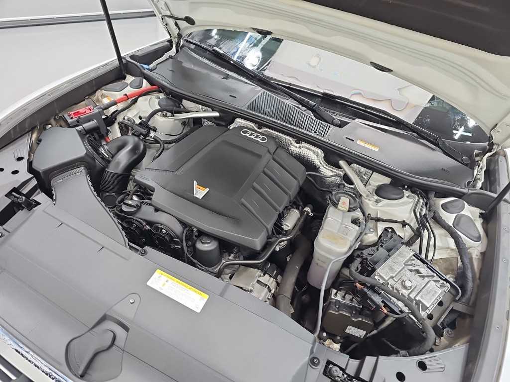 Audi A6 — photo 05