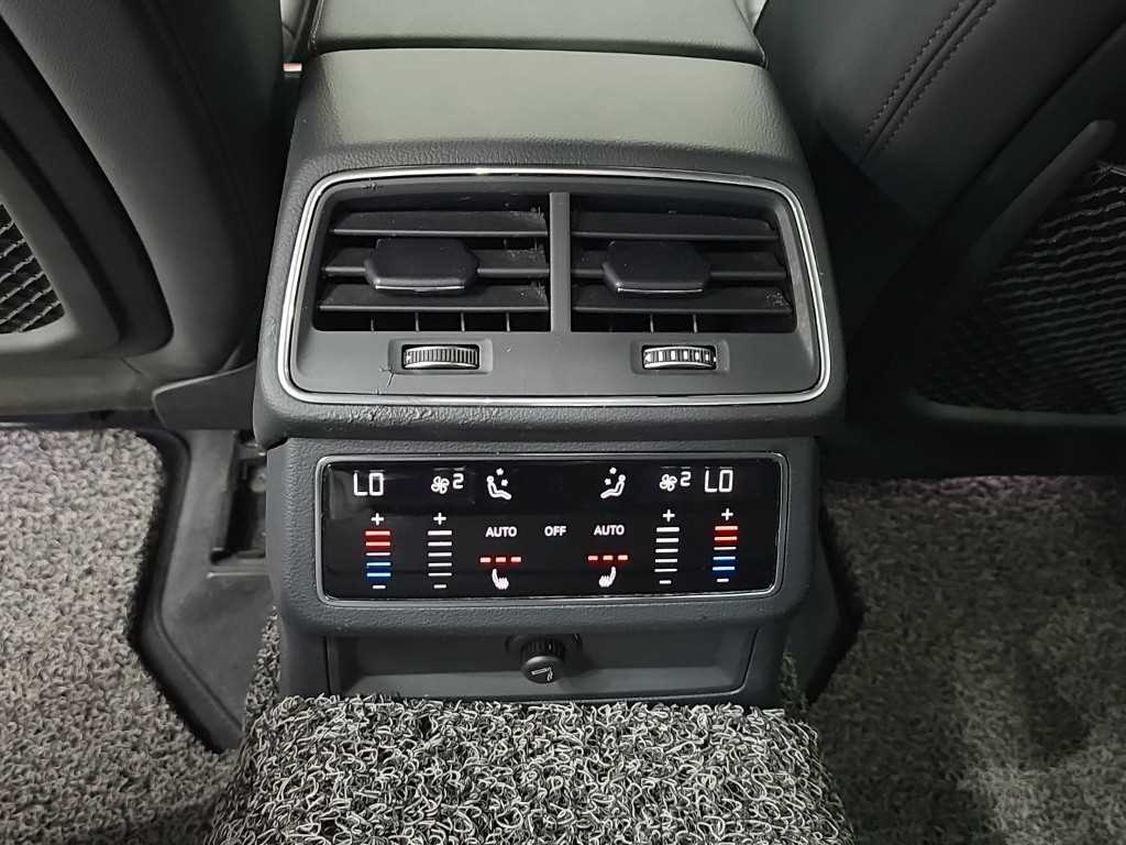 Audi A6 — photo 13