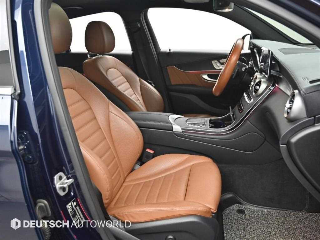 Mercedes-Benz GLC-Class — photo 10
