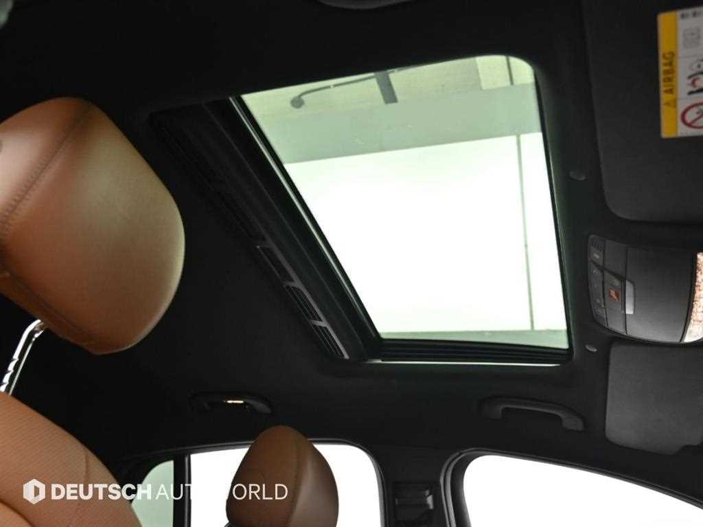 Mercedes-Benz GLC-Class — photo 18