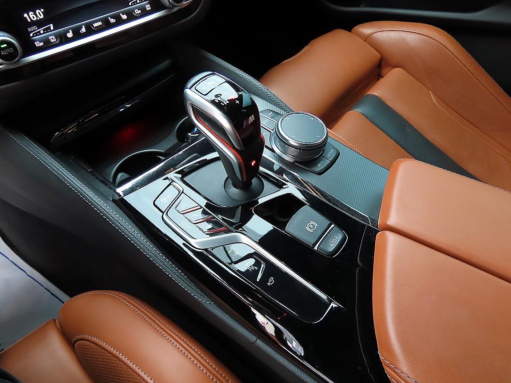 BMW M5 — photo 11