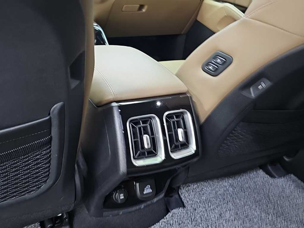 Kia Sorento — photo 13