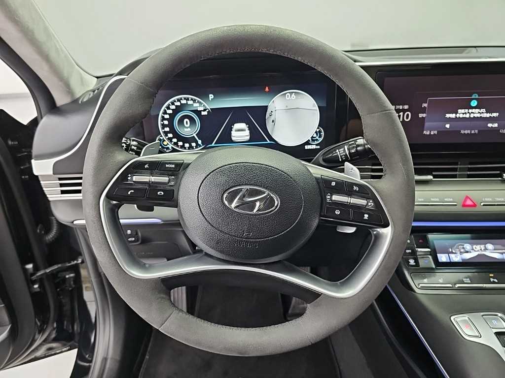 Hyundai Grandeur — photo 09