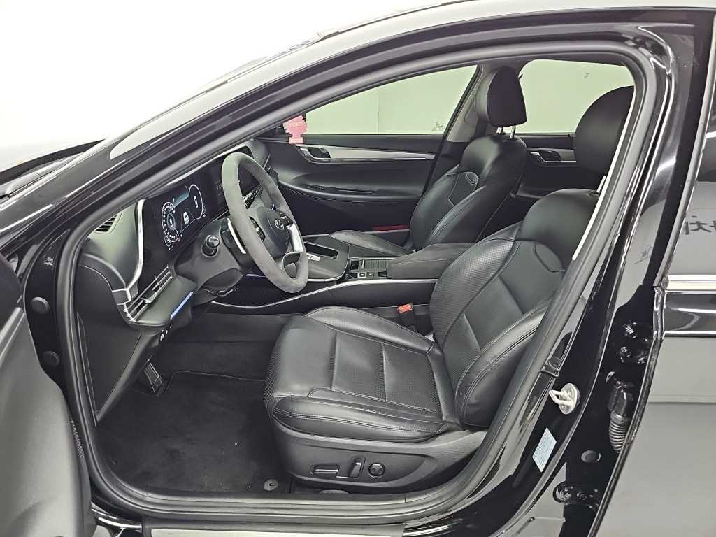 Hyundai Grandeur — photo 11