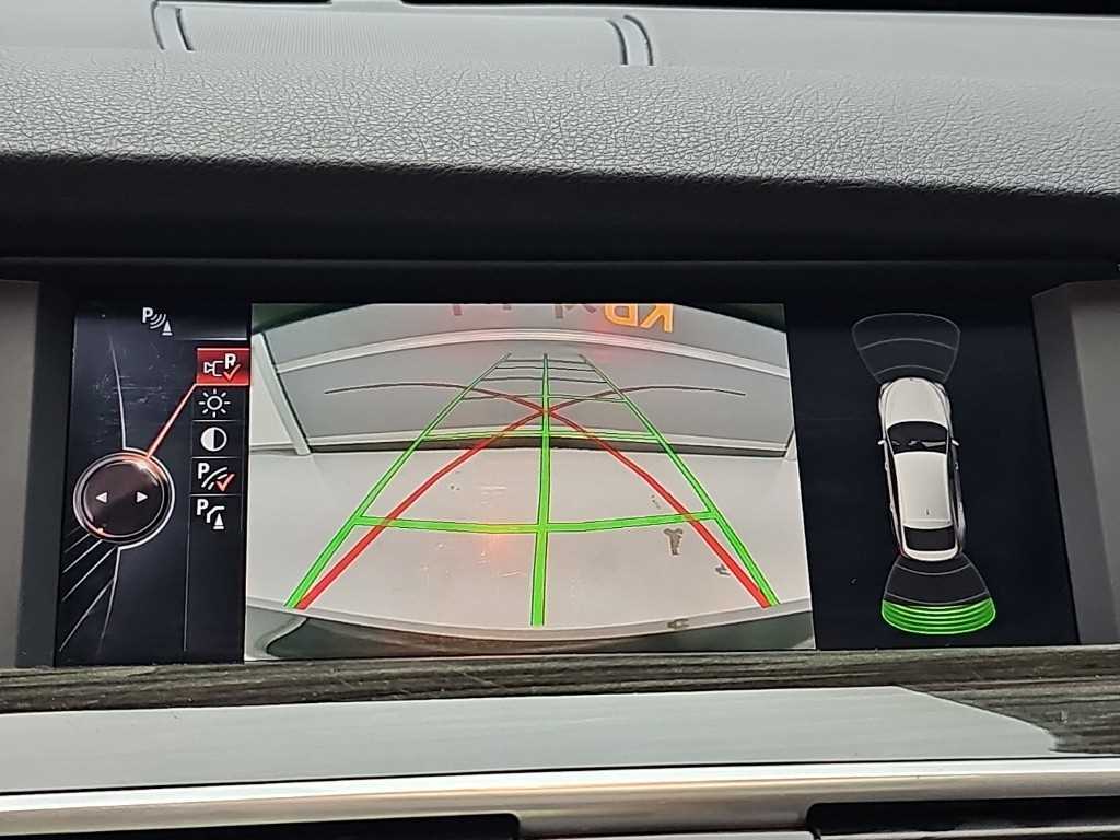 BMW Gran Turismo — photo 16