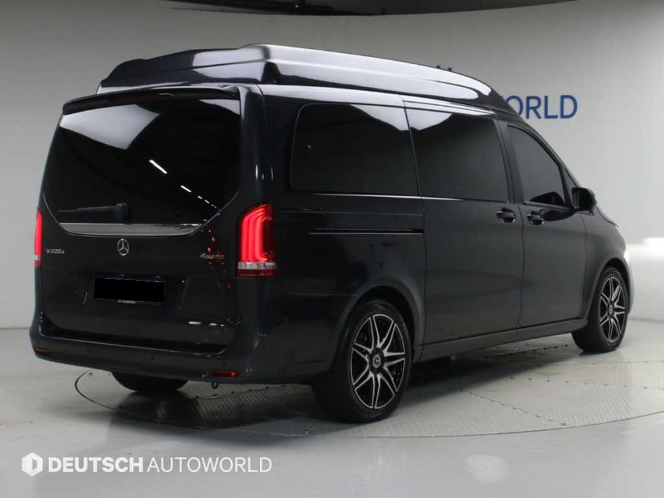 Mercedes-Benz V-Class — photo 02