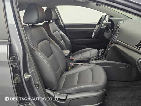 Hyundai Avante — photo 11