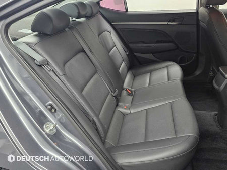 Hyundai Avante — photo 12