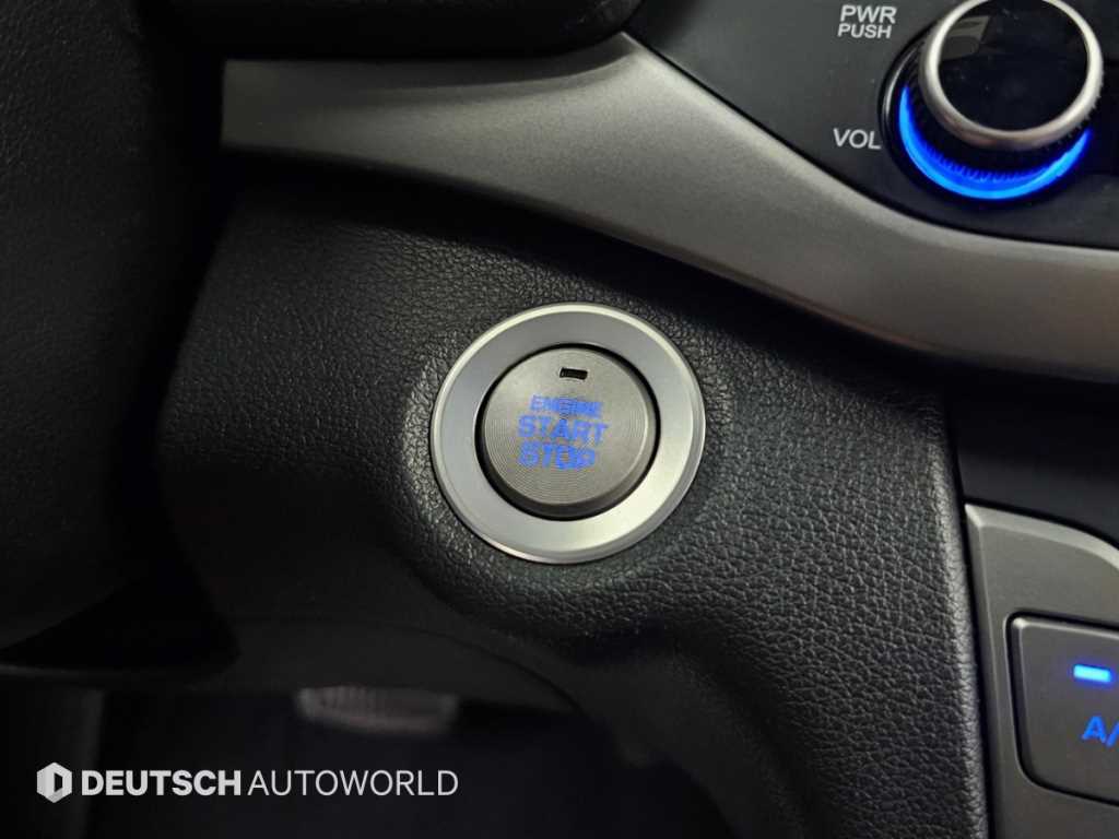 Hyundai Avante — photo 17