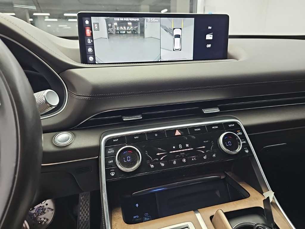 Genesis GV80 — photo 10