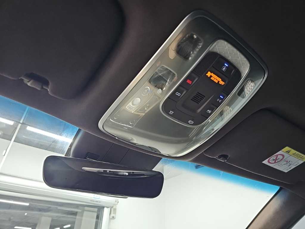 Genesis GV80 — photo 16