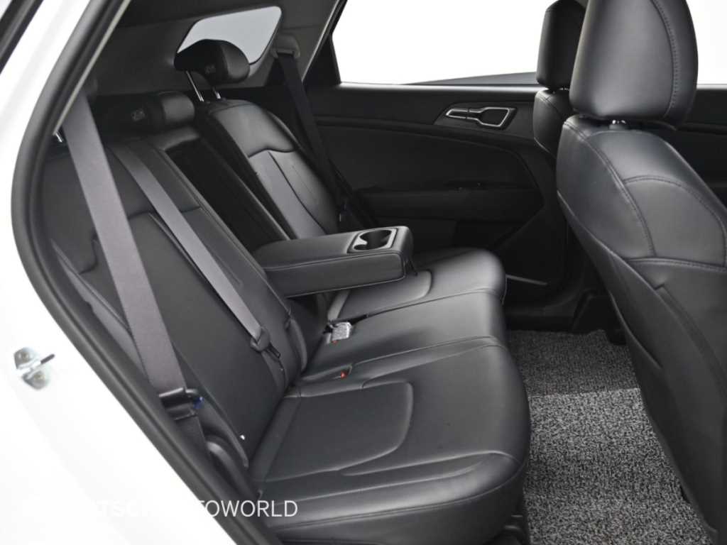 Kia Sportage — photo 12
