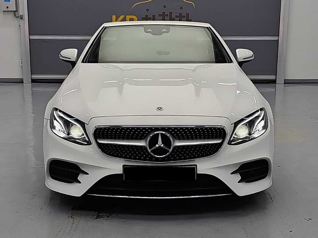Mercedes-Benz E-Class — photo 01