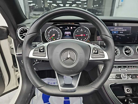 Mercedes-Benz E-Class — photo 09