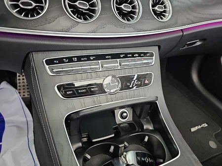Mercedes-Benz E-Class — photo 10