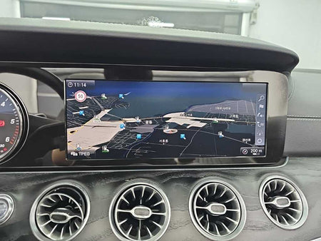Mercedes-Benz E-Class — photo 14