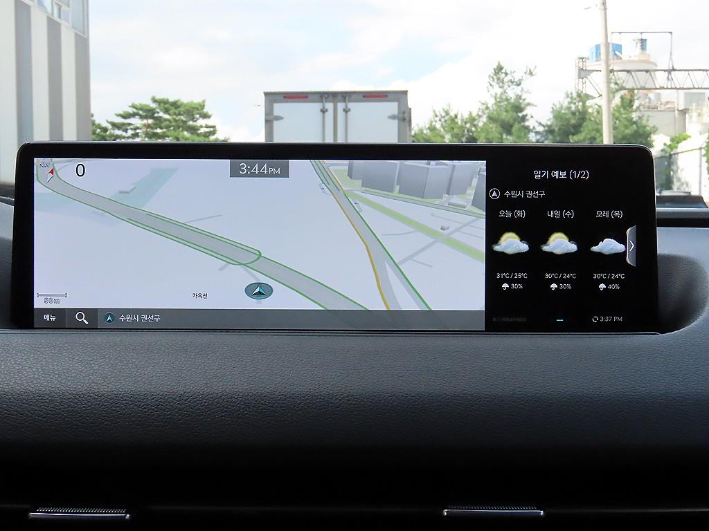 Genesis G80 — photo 15