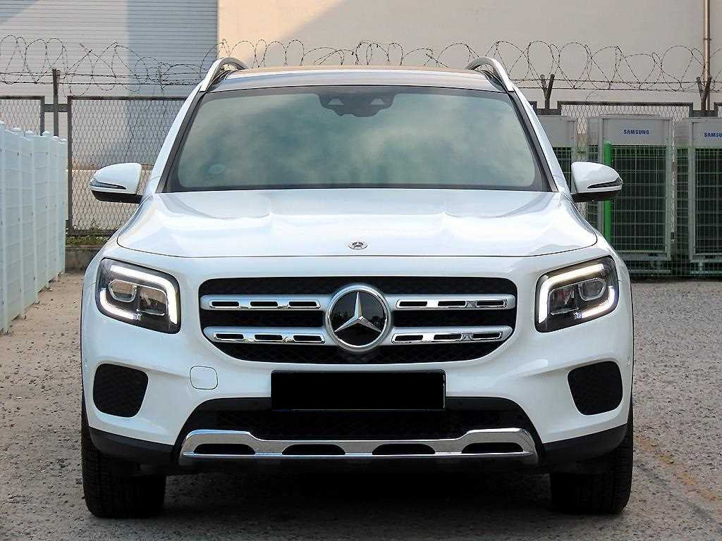 Mercedes-Benz GLB-Class — photo 01