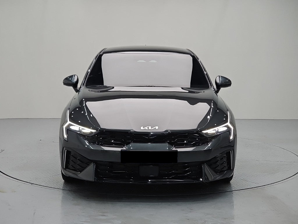 Kia K5 — photo 02
