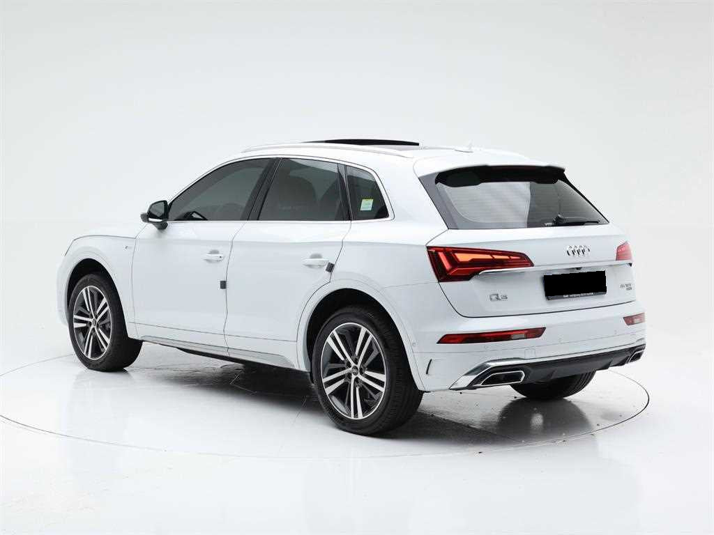 Audi Q5 — photo 04