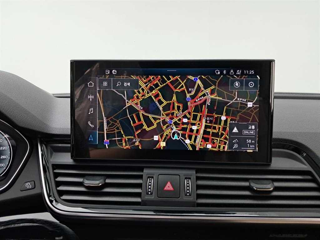 Audi Q5 — photo 09